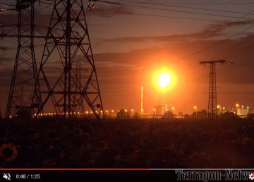 Night-Impressions of a Power / Oil Production plant (2017 HD)