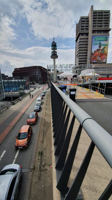 Emotionale Diskussion: Autofahrer vs. Kunst auf der Raschplatz-Hochstraße in Hannover